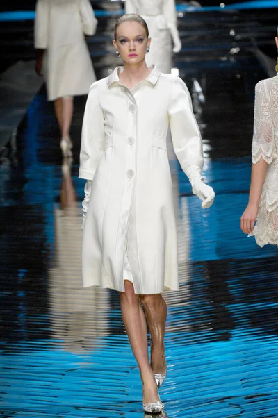 Look 11